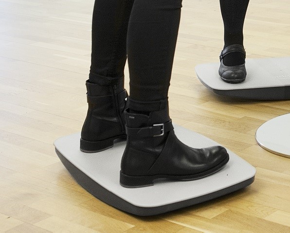 Plateforme repose-pieds STEPPIE avec tapis