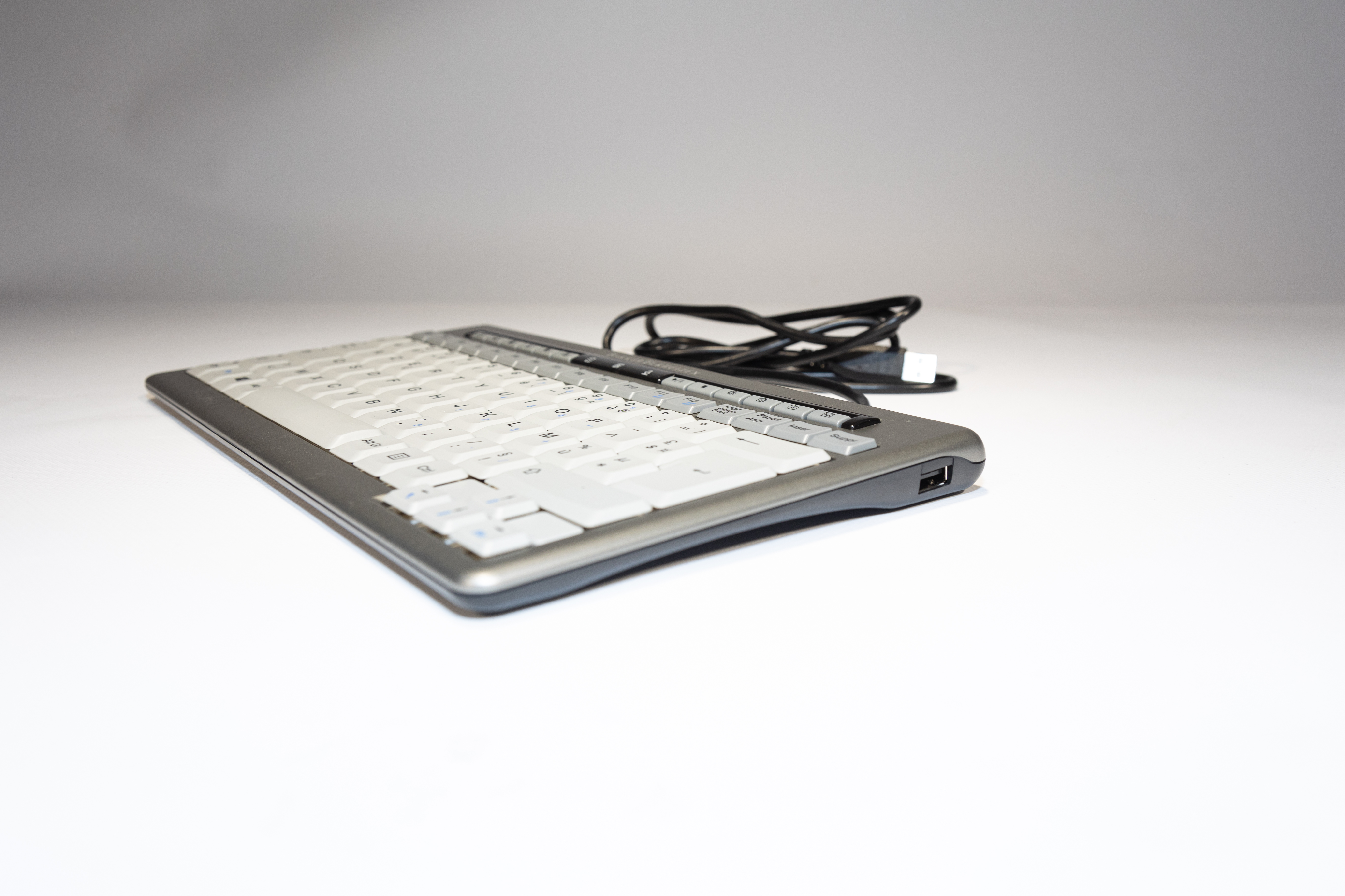 BON PLAN - Clavier S-Board 840